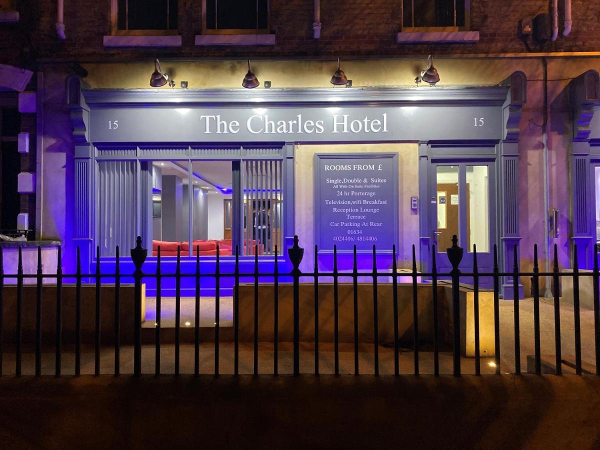 The Charles Hotel Chatham  Exterior photo